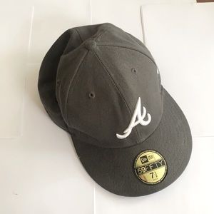 New Era Braces Charcoal Baseball Cap
